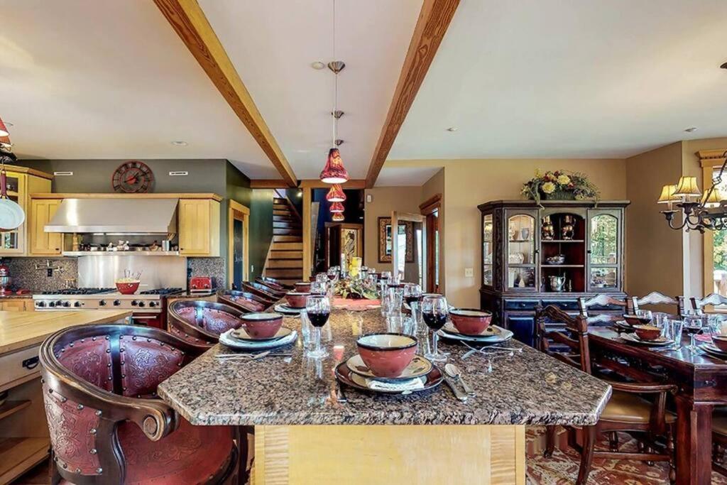 The Glen House -9 Bdrm Estate Sleep 26 Movie Theater,Pool,Golf,Ski Ньюрі Екстер'єр фото